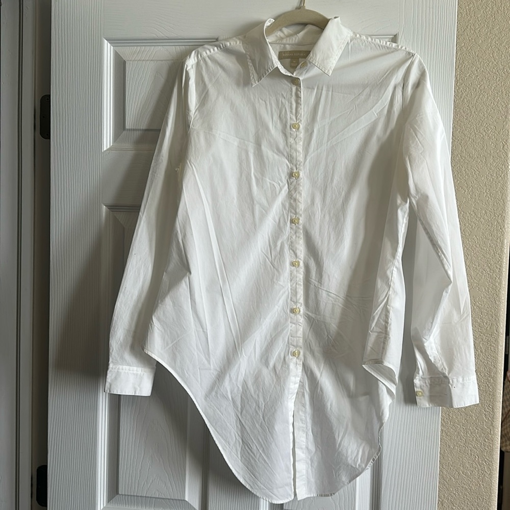 Womans banana republic size 14 button-down tie up shirt